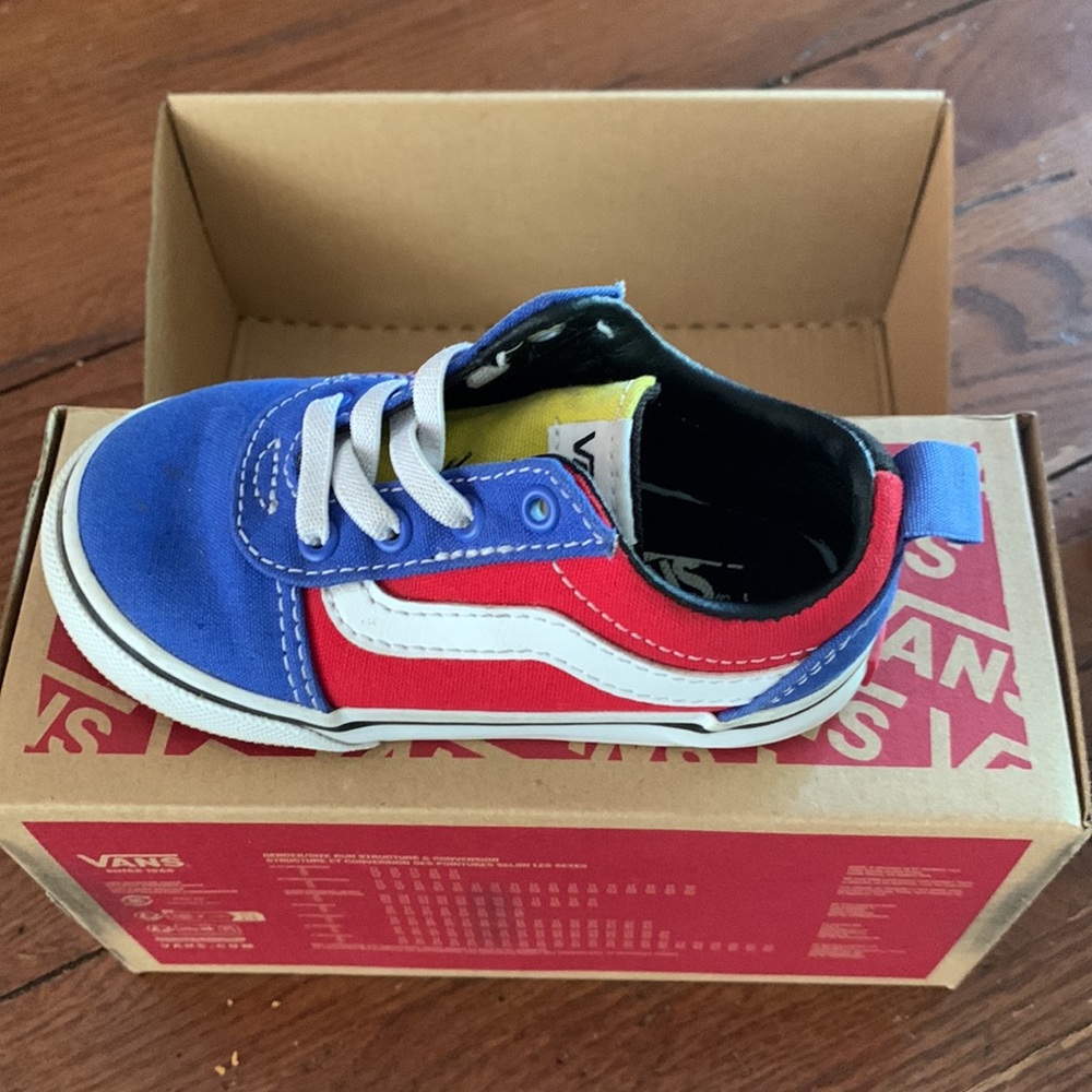 Vans Toddler Boys - like new! Size 6 - Picture 8 of 16